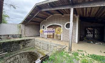 Imagem 4: Linda Casa a venda em Mongaguá-SP - Com Piscina!