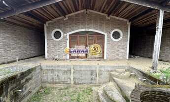 Imagem 1: Linda Casa a venda em Mongaguá-SP - Com Piscina!