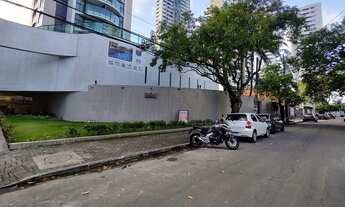 Imagem 2: 3 dormitórios, 3 suíte, 1 banheiros, 2 vagas na garagem