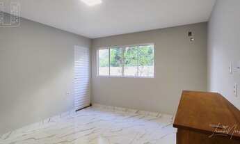 Imagem 6: 4 dormitórios, 2 suíte, 1 banheiros, 6 vagas na garagem