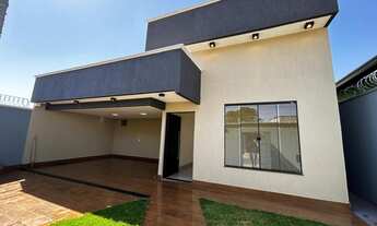 Imagem 1: Casa para Venda em Goiânia, Setor Estrela Dalva, 3 dormitórios, 1 suíte, 3 banheiros, 4