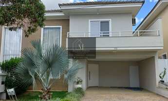 Imagem: Casa de condomínio com 3 quartos, 244m²