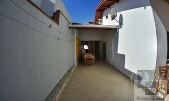 Imagem 2: Casa para Temporada em Itapema, Centro, 4 dormitórios, 2 suítes, 3 banheiros, 2 vagas