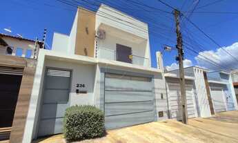 Imagem: Vendo Sobrado com 3 suítes no Jardim Ouro