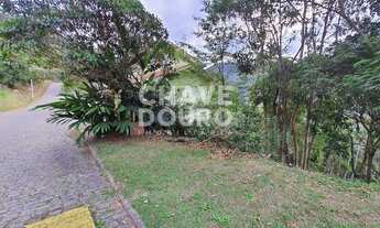 Imagem 2: Terreno em condomínio, com 673m² para venda no bairro de Quebra Frascos, Teresópolis RJ
