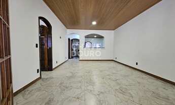 Imagem 3: Casa reformada linear com 2 Quartos (sendo 1 suíte) para aluguel, próxima ao bairro do Alt