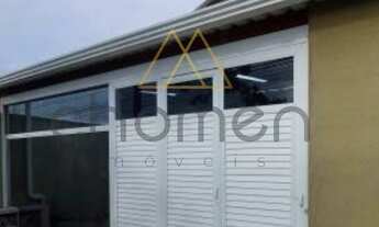 Imagem: Sobrado de esquina com ponto comercial e