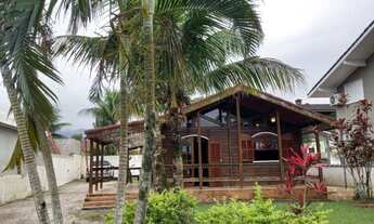 Imagem: Casa com 2 quartos, 170m², à venda em