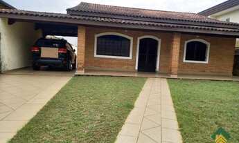 Imagem: Casa com 3 quartos, 226m², à venda em