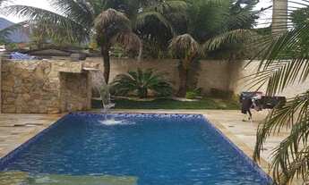 Imagem: Casa com 3 quartos, 220,00m², à venda