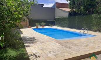 Imagem: Casa com 3 quartos, 210m², à venda em