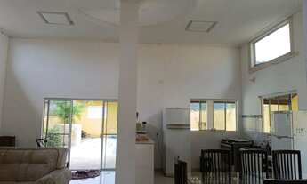 Imagem: Casa com 4 quartos, 160m², à venda em