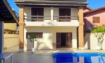 Imagem: Casa com 4 quartos, 504m², para locação