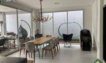 Imagem: Casa com 5 quartos, 350,00m², à venda