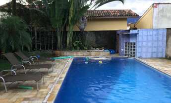 Imagem: Casa com 5 quartos, 200m², à venda em