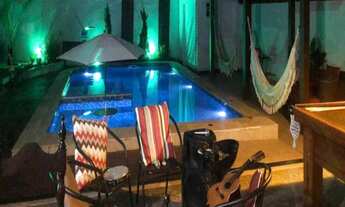 Imagem: Casa com 6 quartos, 300m², à venda em