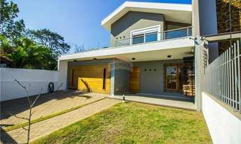 Imagem: Casa com 3 quartos, 180m², à venda em