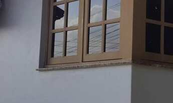 Imagem 4: Oportunidade Incrível em Esquina! Casa Ampla com Espaço de Lazer Completo para Quem Valori