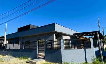 Imagem 3: Casa de Esquina Com 3 Quartos a apenas 270 metros da praia