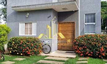 Imagem: Casa Térrea à Venda  Condomínio Horto