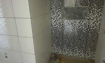 Imagem 2: Casa 2 quartos com suíte, varanda, quintal nos fundos e na frente com 2 vagas