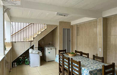 Imagem 6: Casa para Venda em Embu das Artes / SP no bairro JARDIM MAGALI