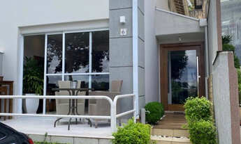 Imagem: Casa para Venda em Embu das Artes / SP no