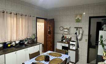 Imagem 4: Casa à venda em Embu das Artes, Parque das Chácaras, com 1 quarto, 125,00m²