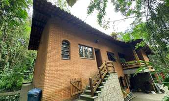 Imagem 2: Casa à venda em Embu das Artes, Caminho do Indio, com 3 quartos, 250,00m²