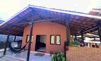 Imagem 2: Casa à venda em Embu das Artes, Chácaras Ana Lúcia, com 6 quartos, 340,26m²