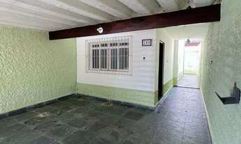 Imagem 2: Casa geminada à venda em Embu das Artes, Maria Auxiliadora, com 3 quartos, 130,45m²