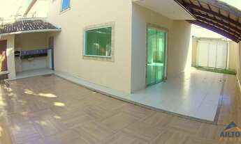 Imagem 2: Casa Duplex com 03 Quartos p/ Locação Anual na Praia do Morro - Guarapari/ES