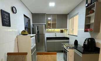 Imagem 3: Casa Duplex com 2 Suítes à Venda em Condomínio Fechado no Bairro Lagoa Funda - Guarapari-E