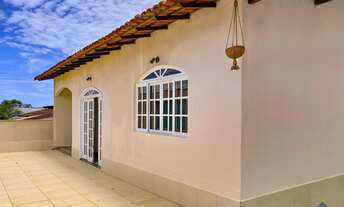 Imagem: Casa Linear com 03 Quartos à Venda no Bairro