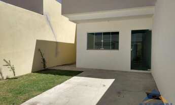 Imagem: Casa Linear com 3 Quartos à Venda em Santa