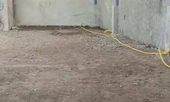 Imagem 6: Galpão Comercial com 360m² para Locação no Bairro Praia do Morro - Guarapari/ES