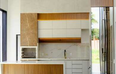 Imagem 3: Casa em Condomínio para Venda em Senador Canedo, Jardins Bolonha, 4 dormitórios, 4 suítes