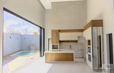 Imagem 4: Casa em Condomínio para Venda em Senador Canedo, Jardins Bolonha, 4 dormitórios, 4 suítes