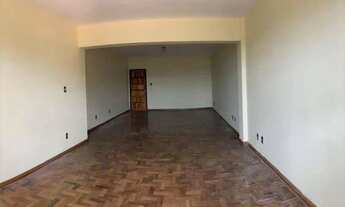 Imagem 6: Amplo Espaço Familiar: Cobertura de 3 Dormitórios com Terraço e 4 Vagas de Garagem