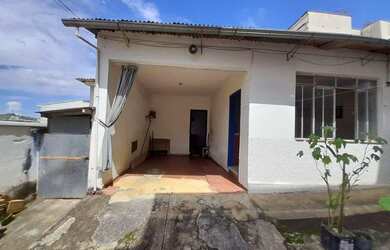 Imagem 5: Casa à venda em Barbacena, Centro, com 2 quartos, 140m²