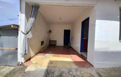 Imagem 6: Casa à venda em Barbacena, Centro, com 2 quartos, 140m²