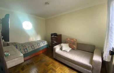 Imagem 3: Grande Casa com Três Kitnets