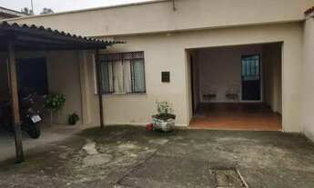 Imagem: Casa Ampla com 4 Dormitórios, Canil e Garagem