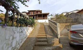 Imagem 3: Casa de Alto Padrão com 2 Suítes, Closet e Cozinha Gourmet