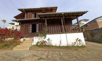 Imagem 5: Casa de Alto Padrão com 2 Suítes, Closet e Cozinha Gourmet