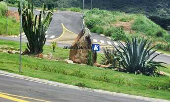 Imagem 3: Terreno p/ VENDA - Condomínio de Alto Padrão - 317m² - Terreno Plano - Próximo do Lago - C