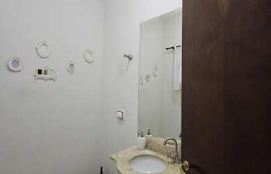 Imagem 8: Casa para Venda em Atibaia, Jardim Paulista, 3 dormitórios, 1 suíte, 3 banheiros, 2 vagas