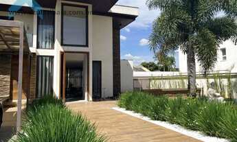 Imagem 4: Sobrado de alto padrão com 4 suítes e piscina à venda  Atibaia