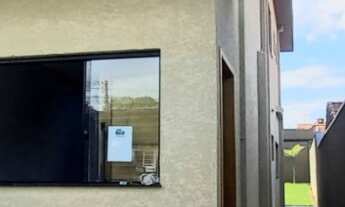 Imagem: Casa à venda em Alvinópolis  3 suítes