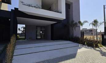 Imagem: Casa de Alto Padrão no Condomínio Vista